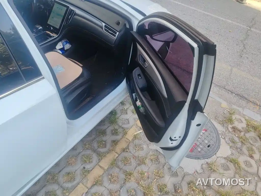 Roewe i6 MAX EV 2020 Model 1.5T PHEV Cool Edition — фото 19