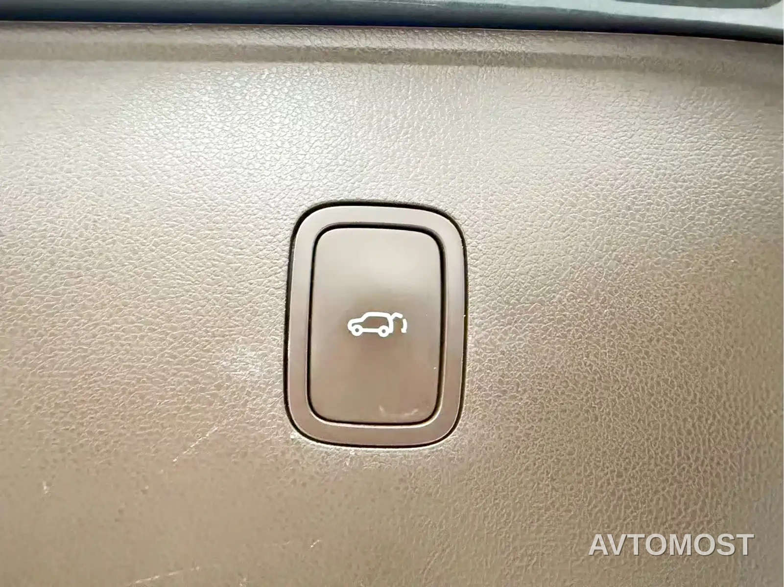 AITO M7 2024 1.5T Smart AWD Max Edition 5-Seater — фото 22