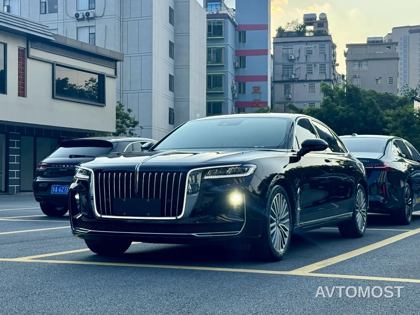Hongqi H9 2023 Model 2.0T Smart Connect Flagship Edition — фото 1