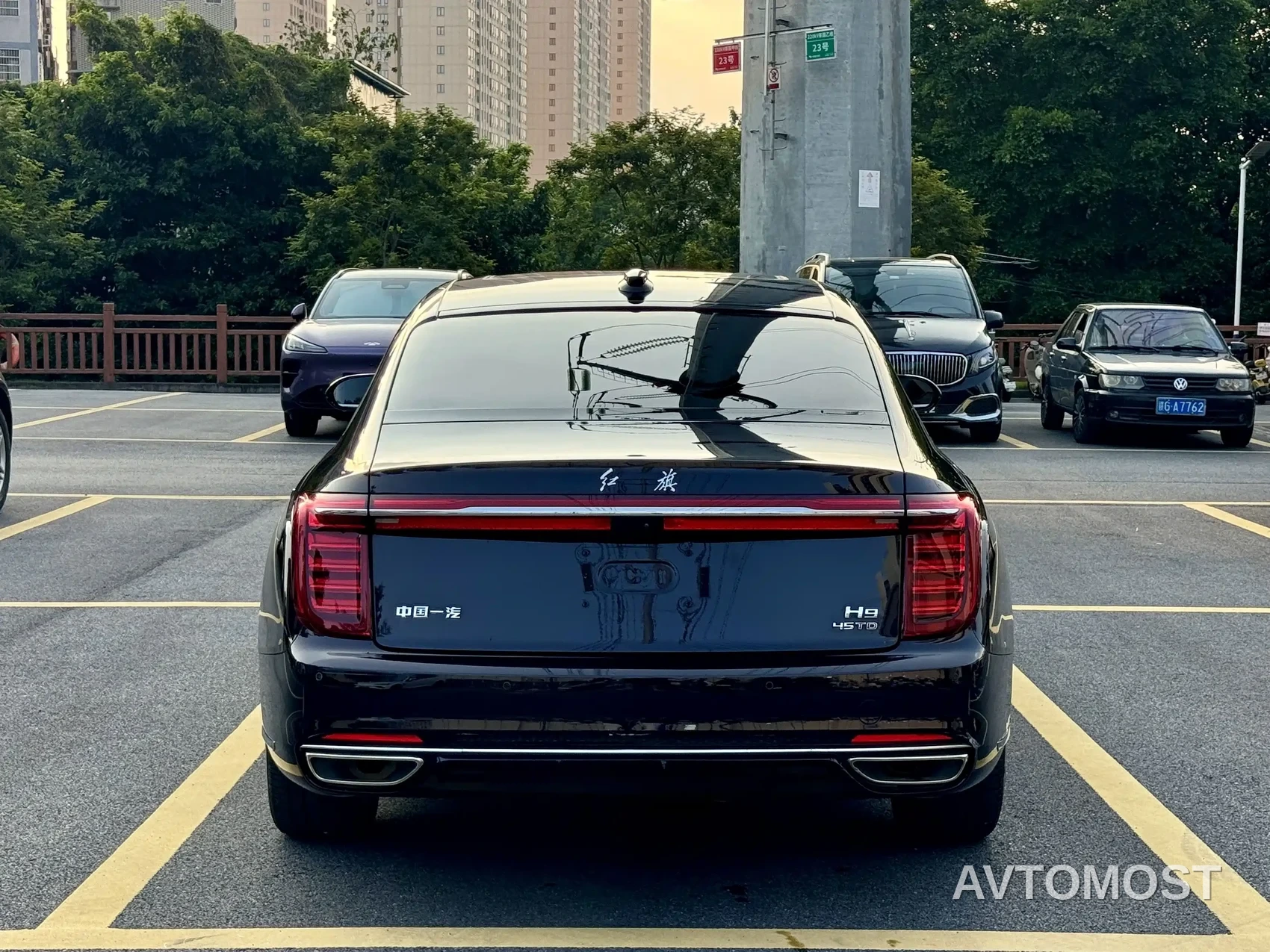 Hongqi H9 2023 Model 2.0T Smart Connect Flagship Edition — фото 7
