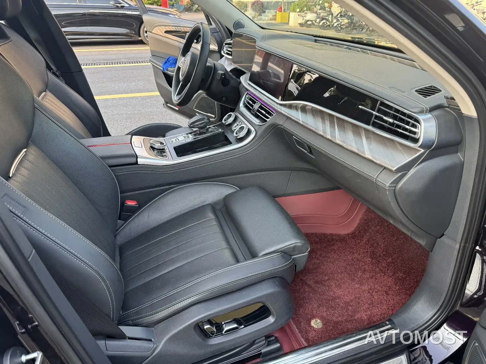 Hongqi H9 2023 Model 2.0T Smart Connect Flagship Edition — фото 11