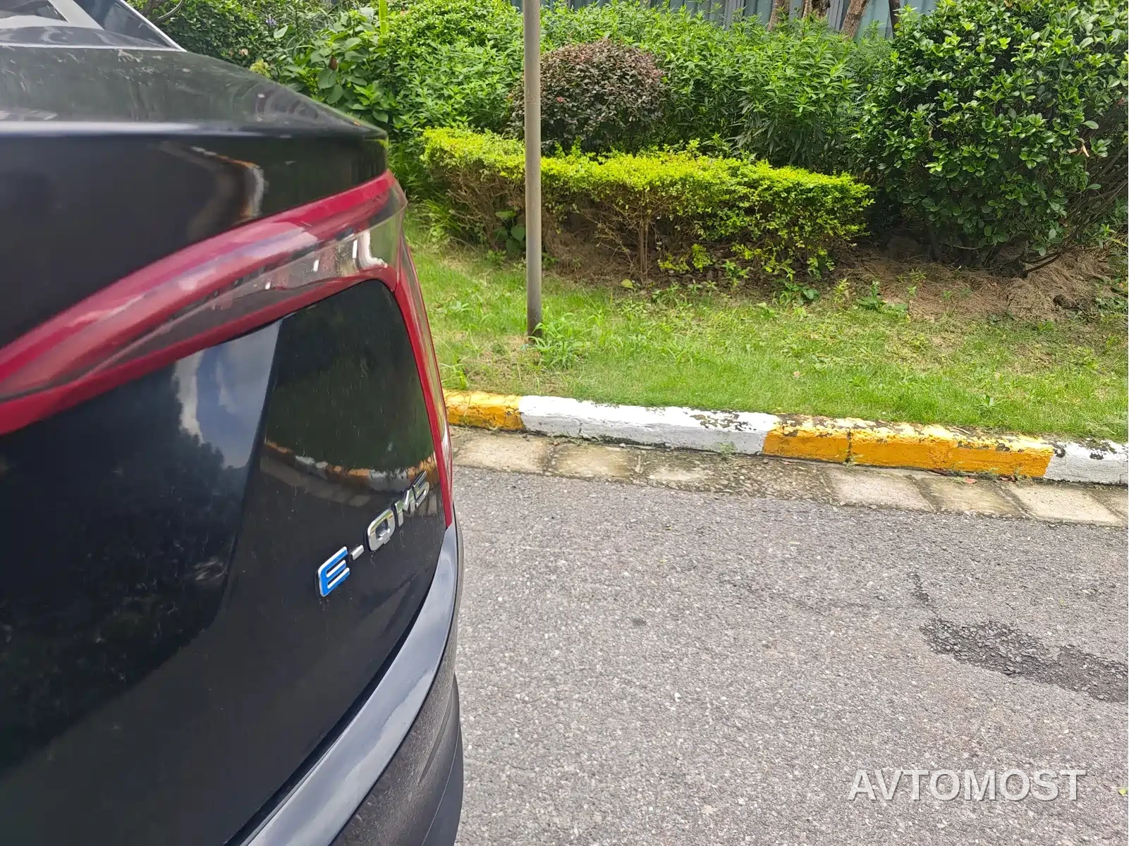 Hongqi E-QM5 2021 Charging Flag Premium Edition — фото 12