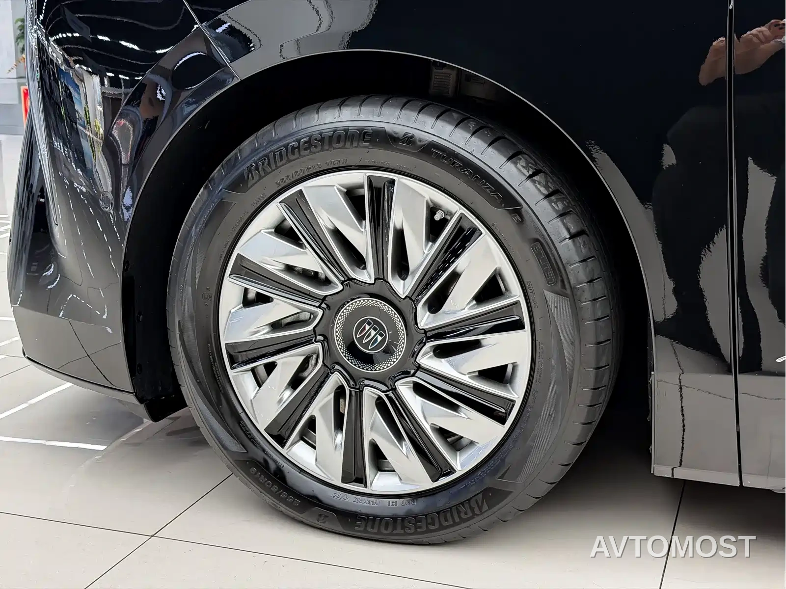Buick Zhijing Shijia 2026 Model PHEV Base Version — фото 3