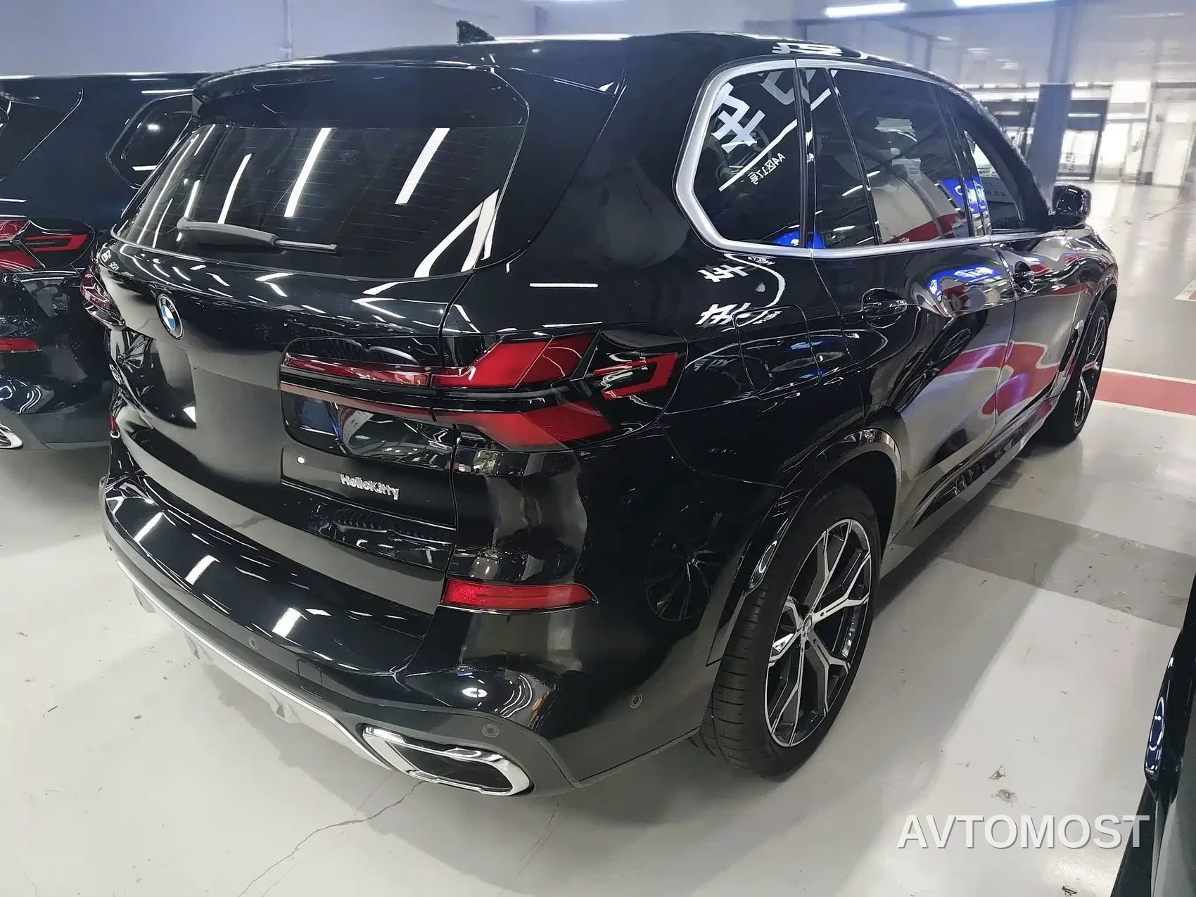 BMW X5 2023 xDrive 30Li Premium M Sport Black Night Package — фото 14