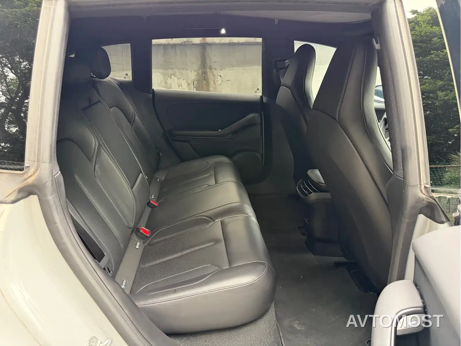 NIO ET5T 2024 75kWh Touring — фото 13