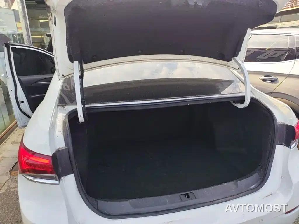 Buick Excelle 2021 Facelift 1.3T Auto Mild Hybrid Elite — фото 17
