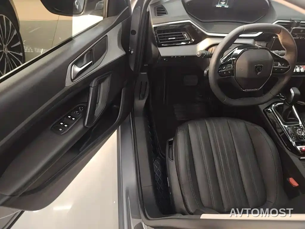 Peugeot 408 2022 1.6T Light Chaser Edition — фото 13