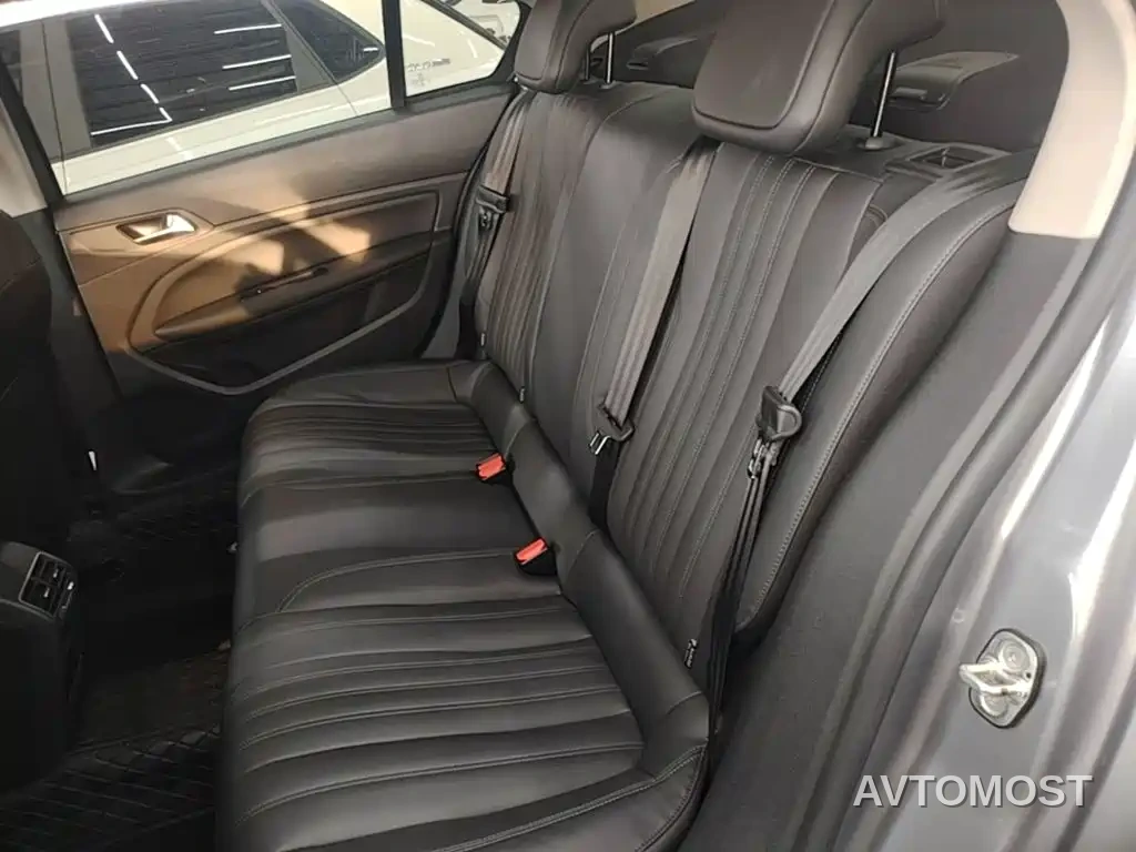 Peugeot 408 2022 1.6T Light Chaser Edition — фото 14