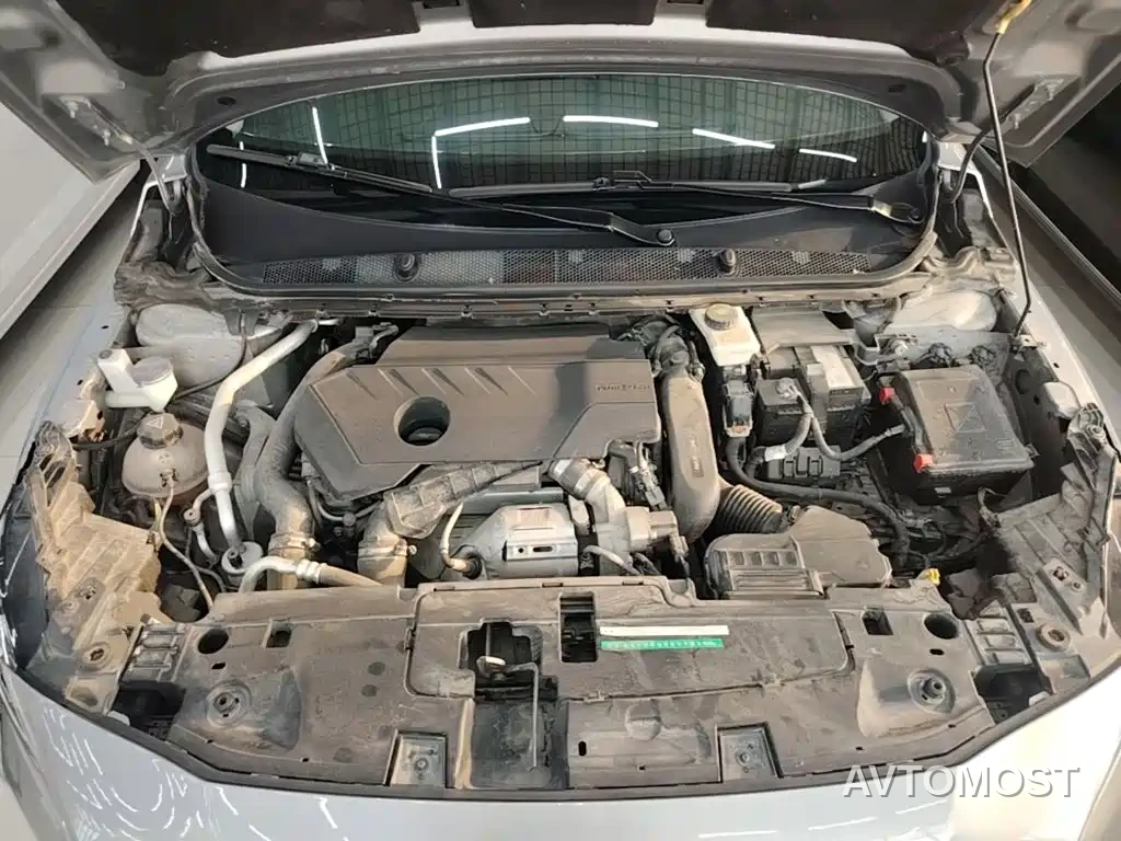 Peugeot 408 2022 1.6T Light Chaser Edition — фото 17