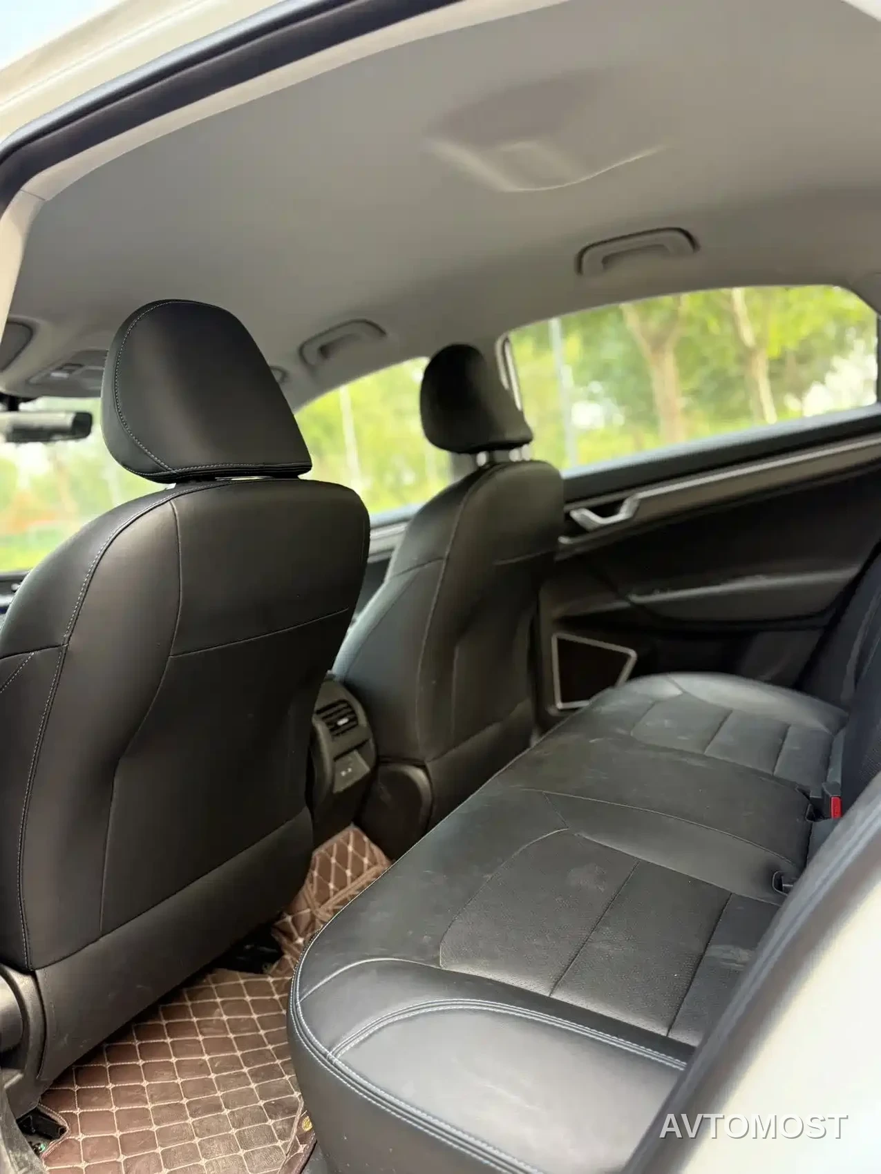 Ruilan Auto Maple 60s 2024 Happiness Custom Complete Taxi Special Edition — фото 4