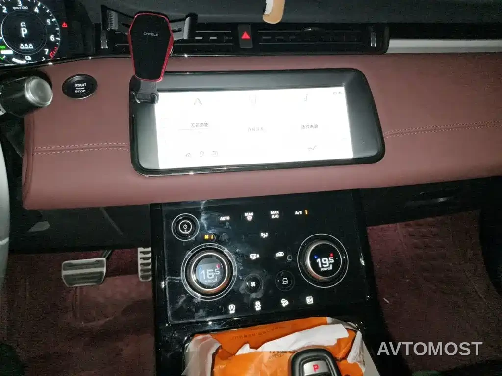 Land Rover Range Rover Evoque New Energy 2022 Range Rover Evoque L P300e Plug-in Hybrid — фото 9