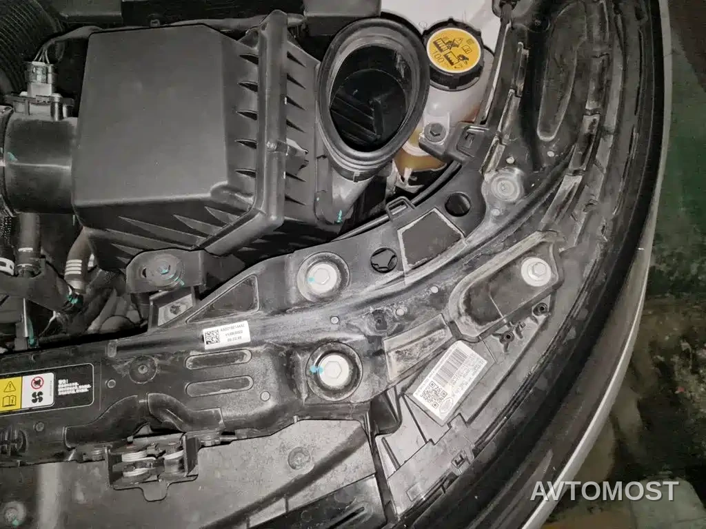 Land Rover Range Rover Evoque New Energy 2022 Range Rover Evoque L P300e Plug-in Hybrid — фото 23
