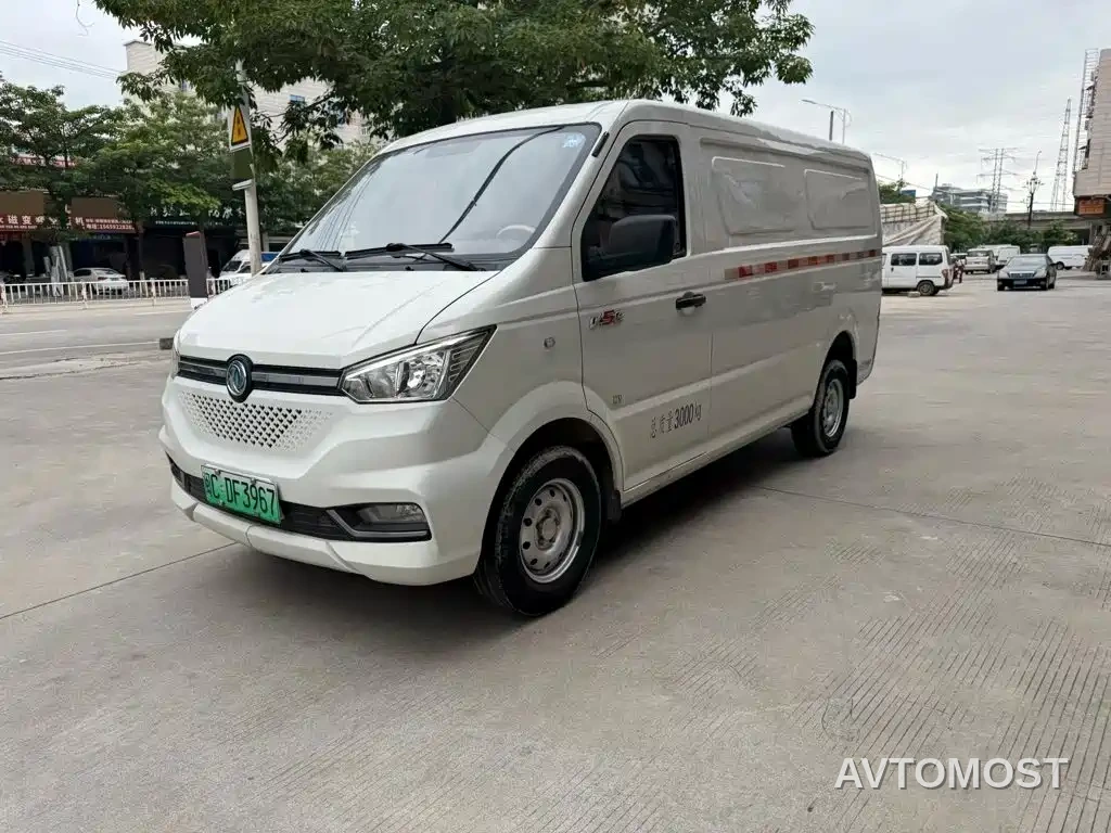 Dongfeng Yufeng EM26 2023 Standard Edition 41.472kWh Henan Lithium — фото 1