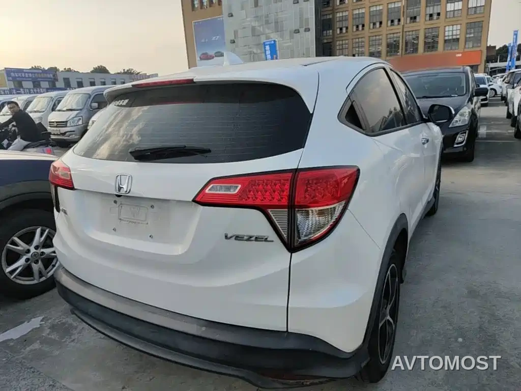 Honda Vezel 2020 1.5L CVT Pioneer — фото 6