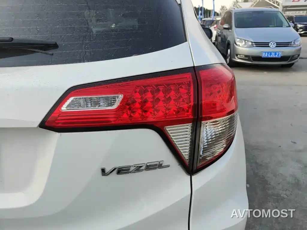 Honda Vezel 2020 1.5L CVT Pioneer — фото 7