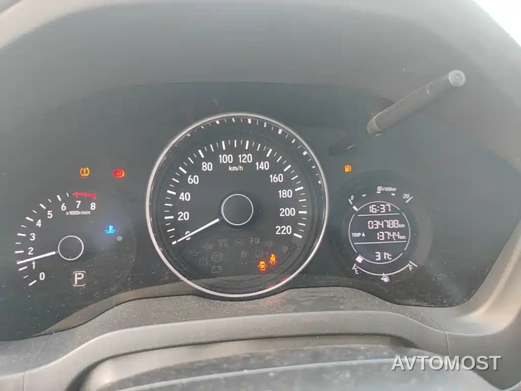 Honda Vezel 2020 1.5L CVT Pioneer — фото 11