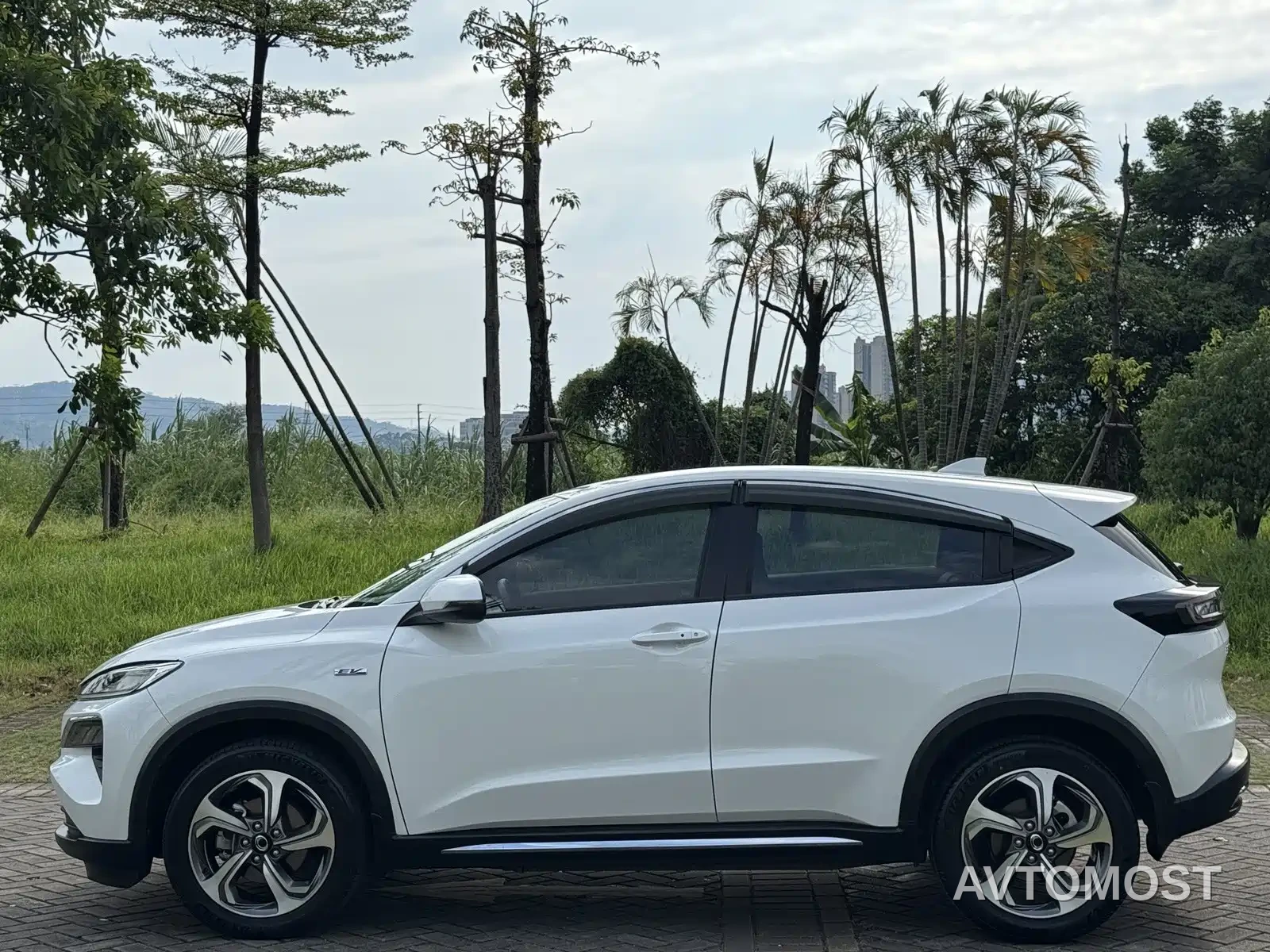 CIIMO Dongfeng Honda M-NV 2021 Shangyi Edition — фото 8