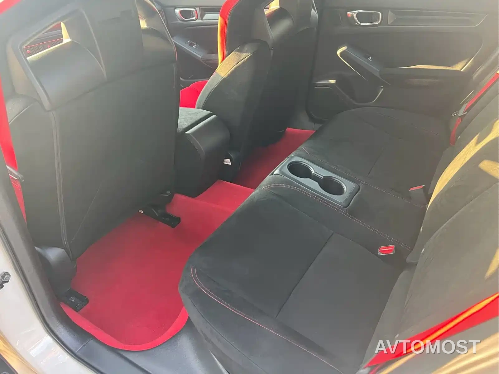 Honda Civic (Import) 2023 2.0T 420TURBO TYPE R — фото 8