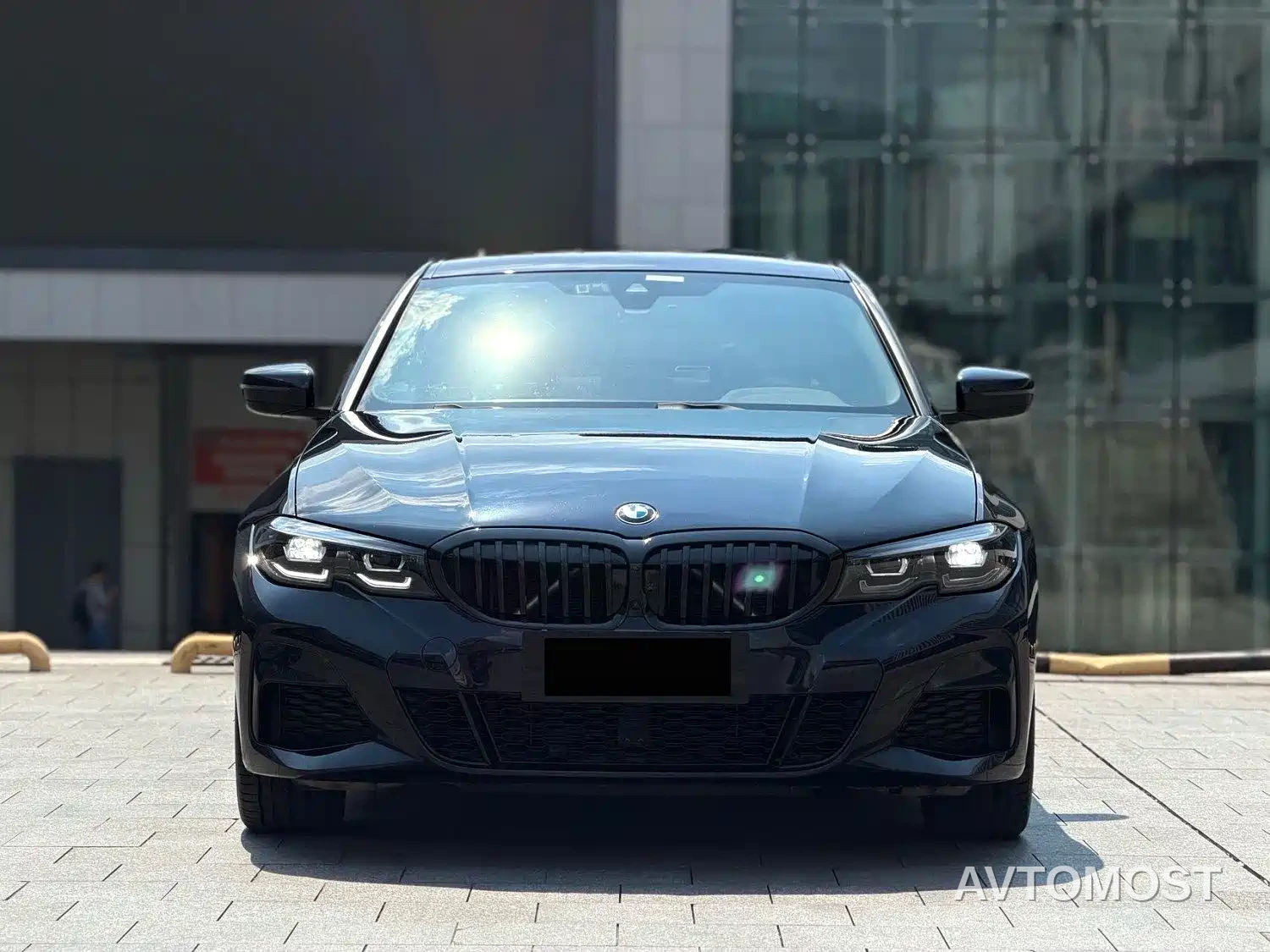 BMW 3 Series 2022 325i M Sport Shadow Edition — фото 2