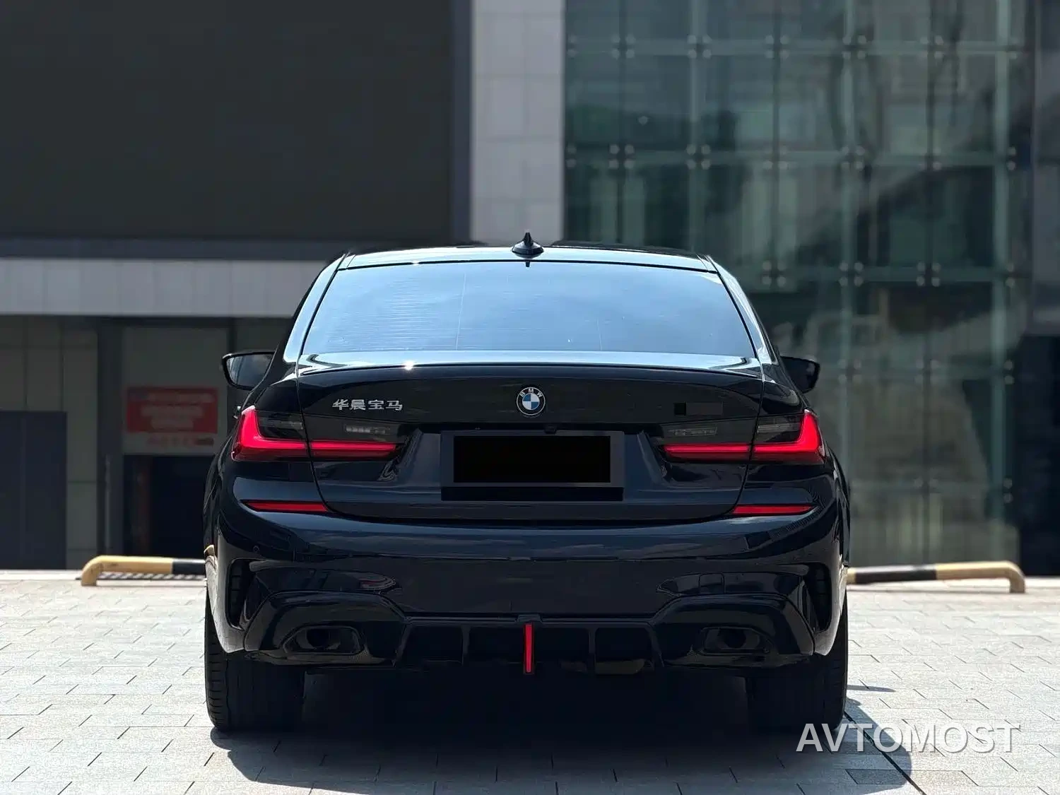 BMW 3 Series 2022 325i M Sport Shadow Edition — фото 4