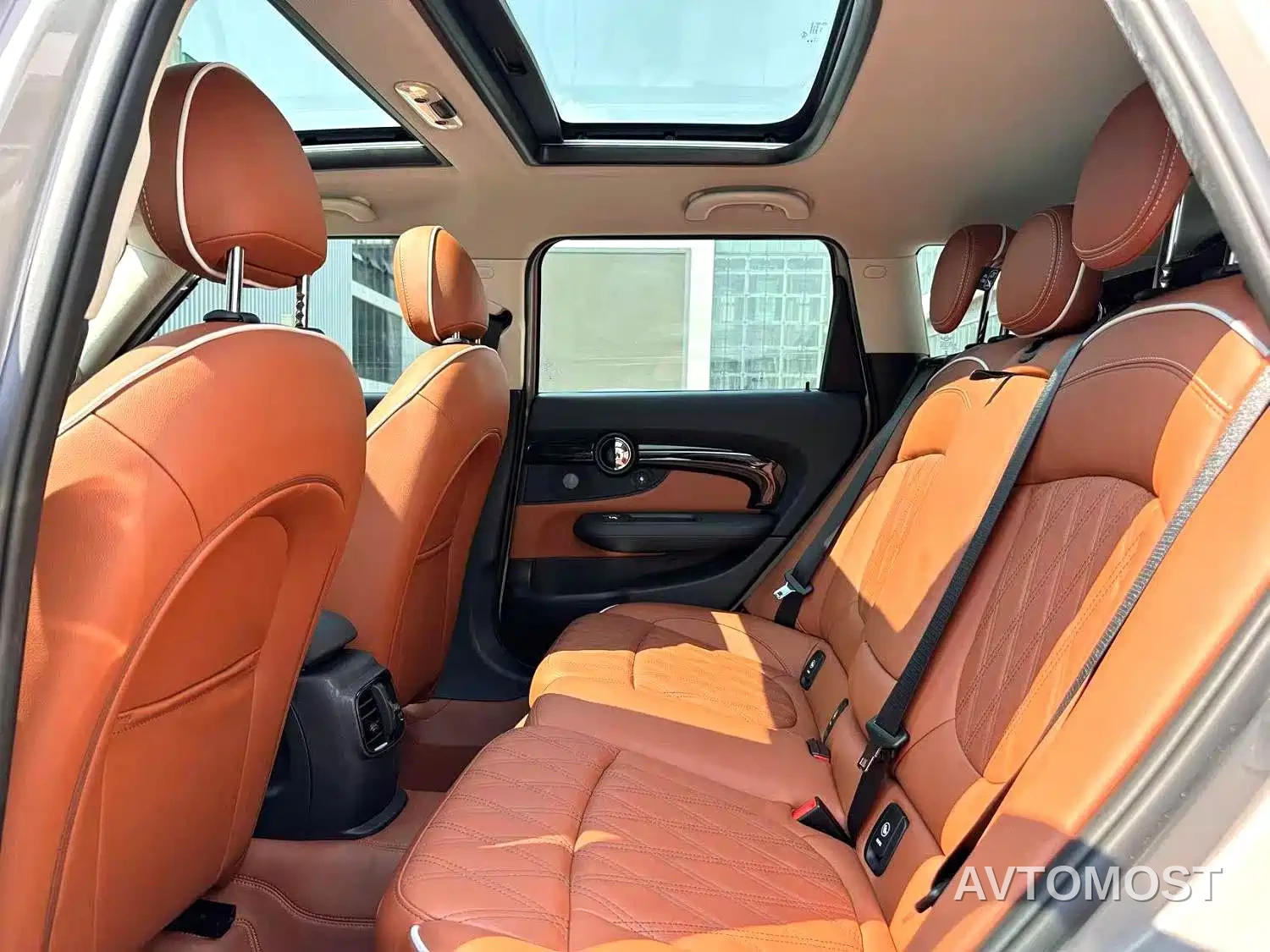 MINI CLUBMAN 2023 2.0T COOPER S Connoisseur — фото 4