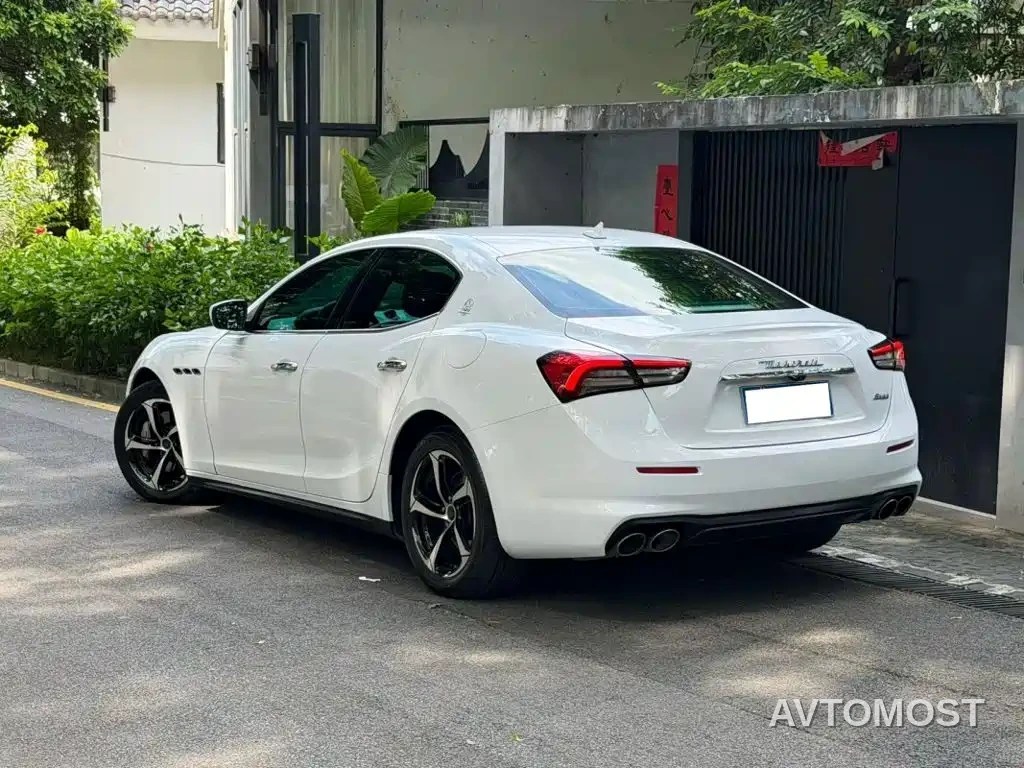 Maserati Ghibli 2021 2.0T Edge Edition — фото 4