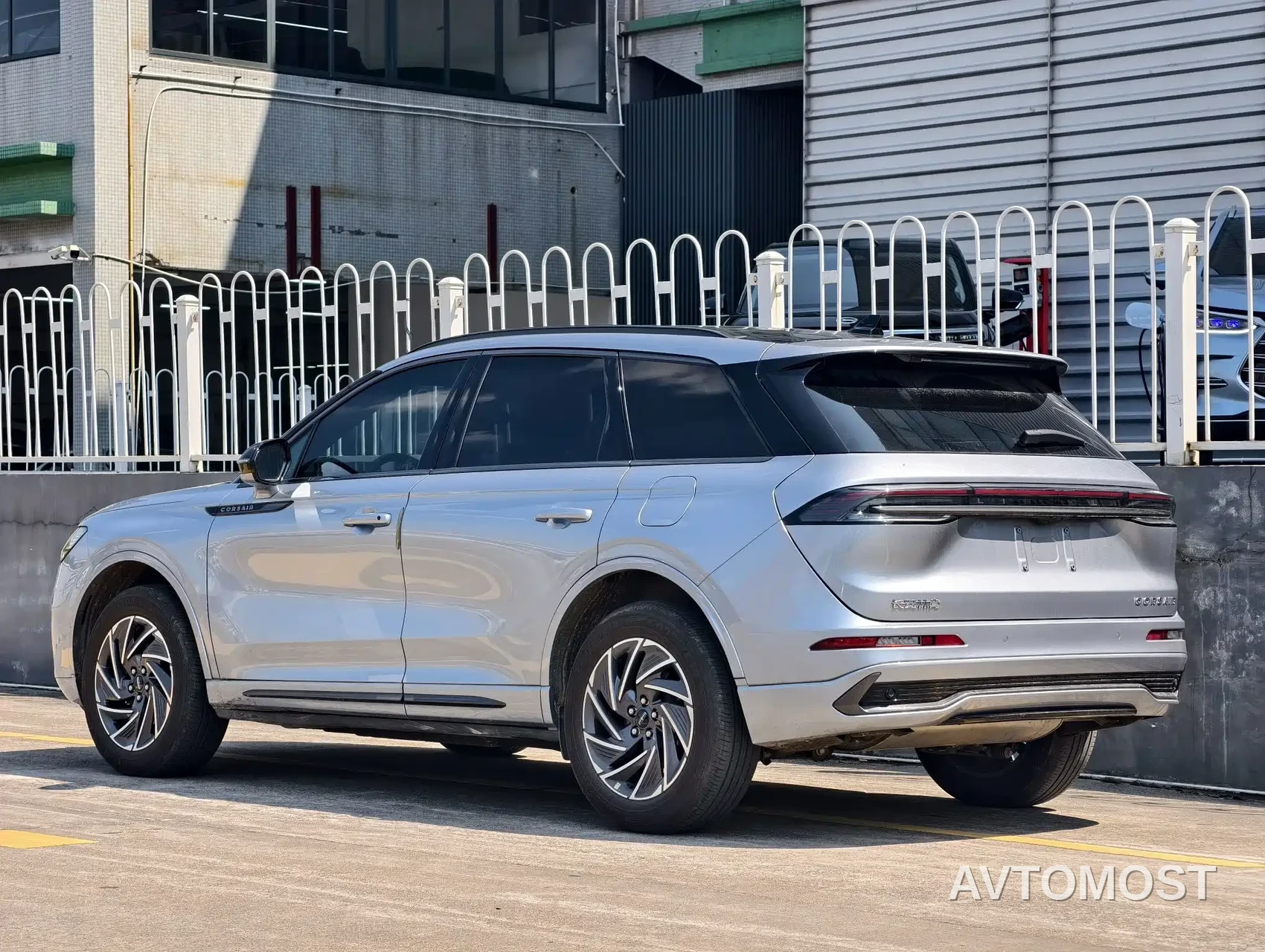 Lincoln Adventurer 2024 1.5T 2WD Premium Hybrid — фото 3