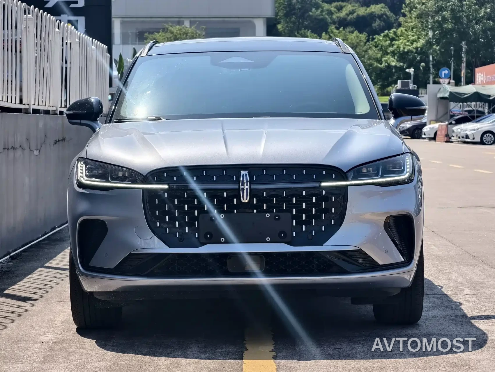 Lincoln Adventurer 2024 1.5T 2WD Premium Hybrid — фото 4