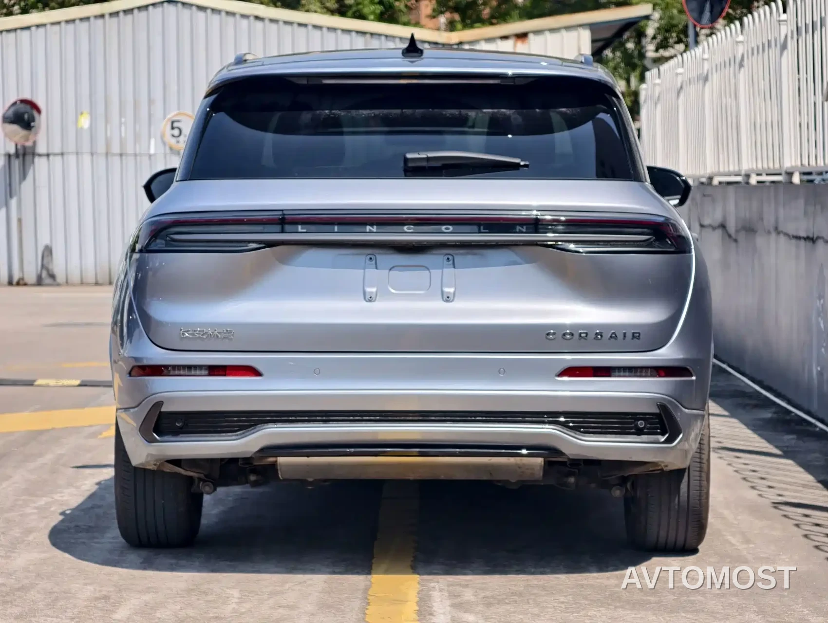 Lincoln Adventurer 2024 1.5T 2WD Premium Hybrid — фото 6