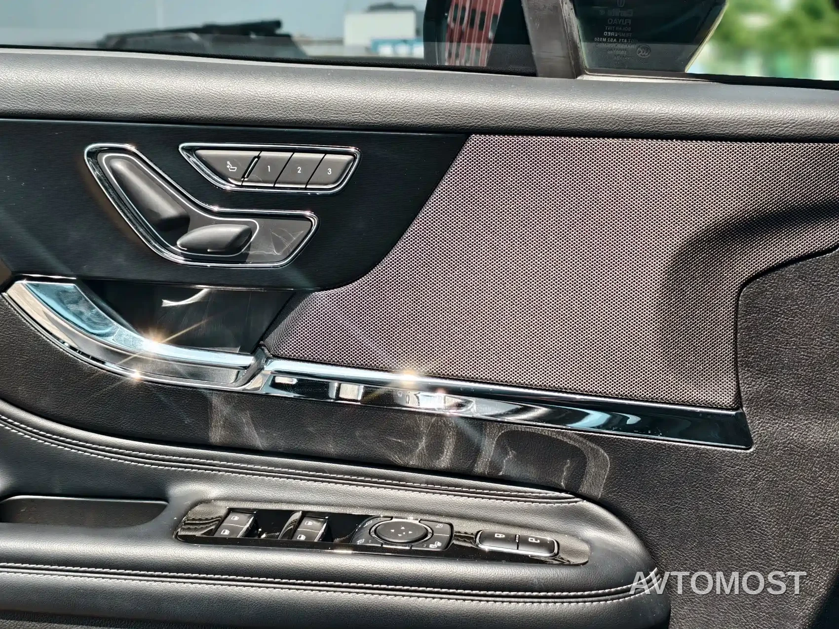 Lincoln Adventurer 2024 1.5T 2WD Premium Hybrid — фото 12
