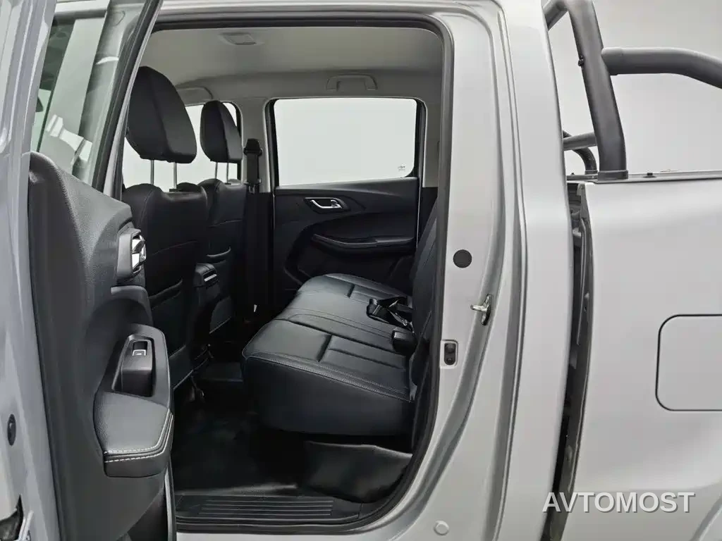 Jiangling Baodian 2023 2.5T Diesel 2WD Comfort Edition Flatbed Long Wheelbase JX4D25A6L — фото 12