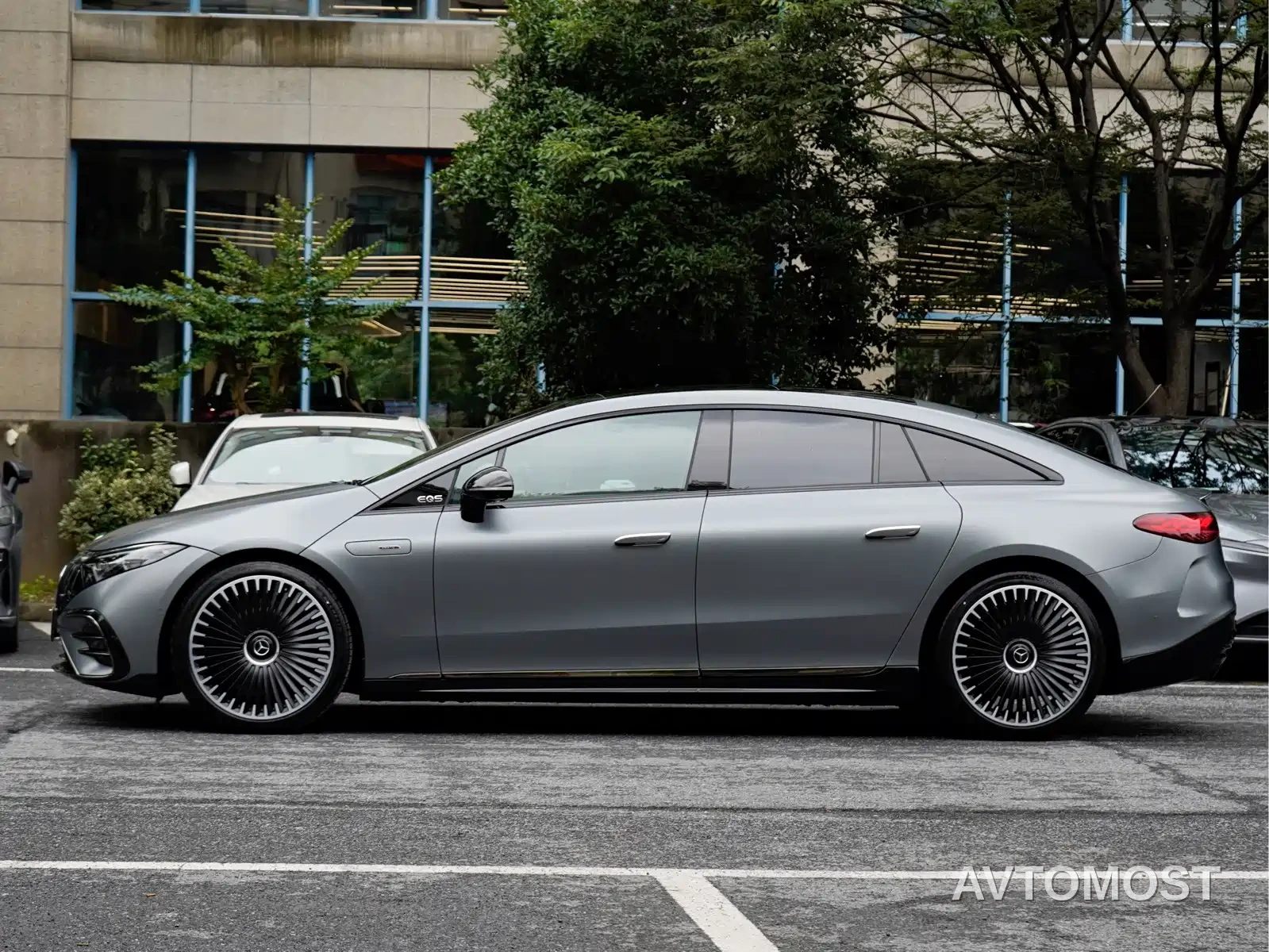 Mercedes-Benz EQS AMG 2023 AMG EQS 53 4MATIC+ — фото 3