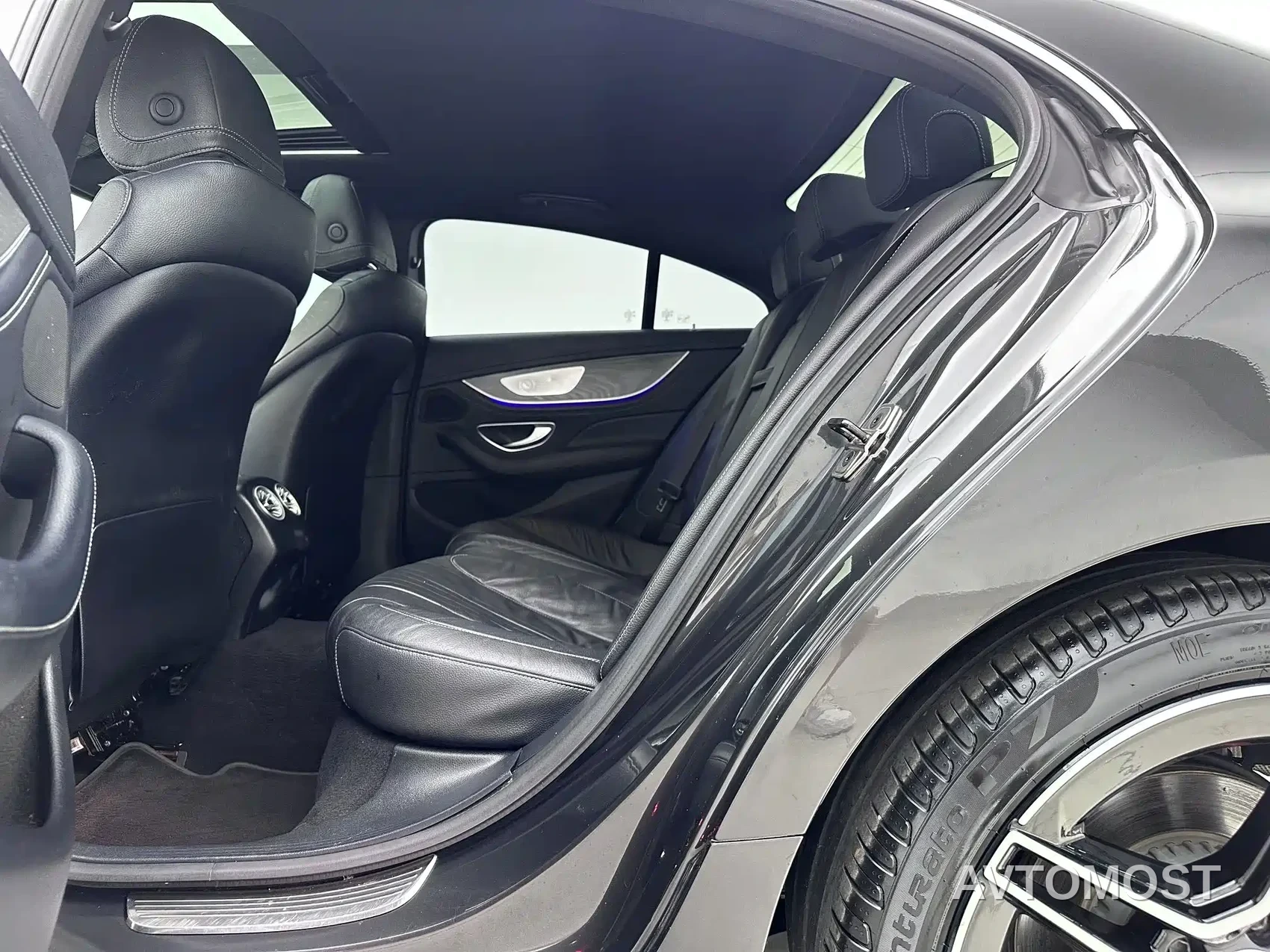 Mercedes-Benz CLS 2021 CLS 300 Luxury — фото 5