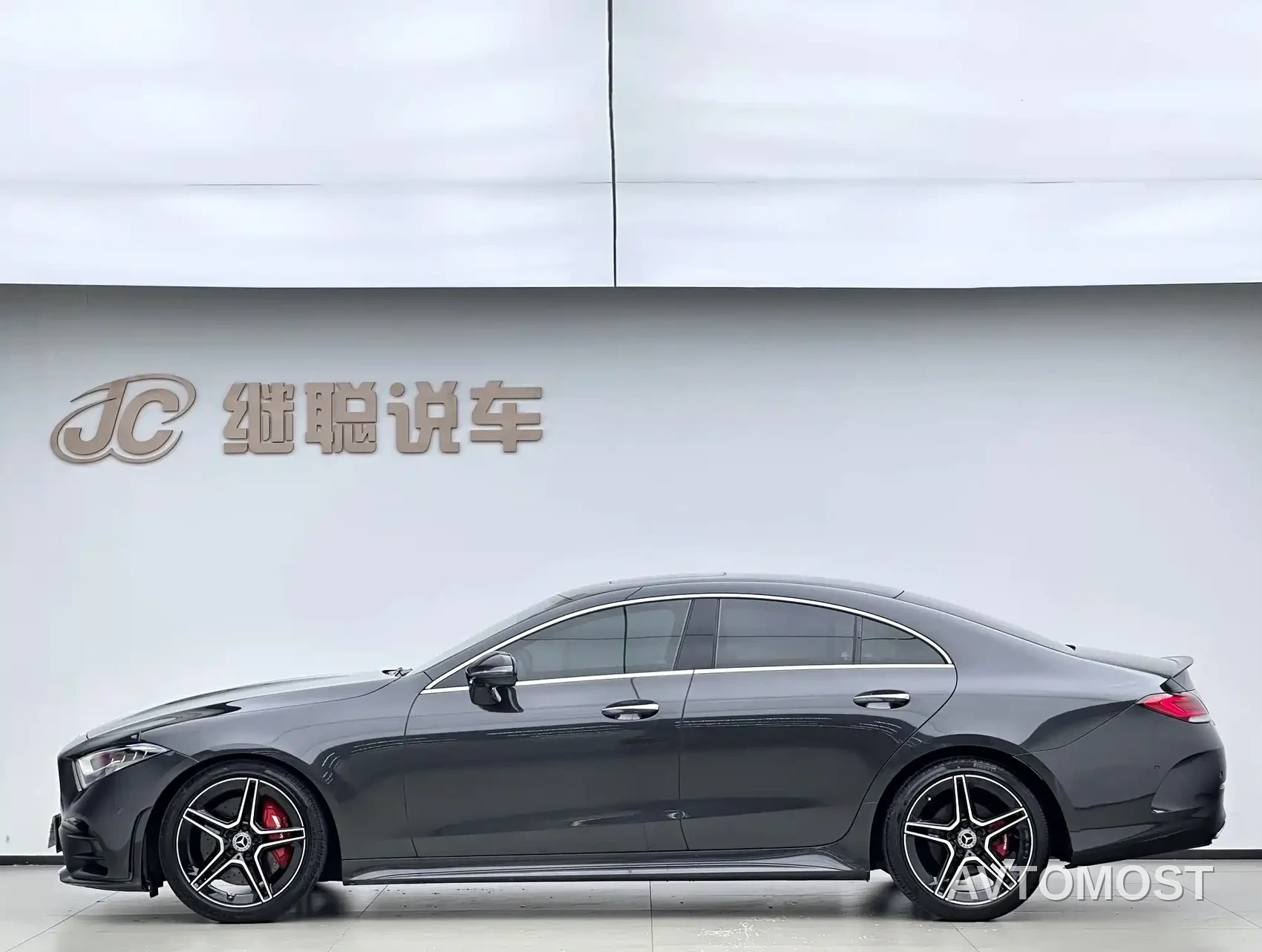 Mercedes-Benz CLS 2021 CLS 300 Luxury — фото 8