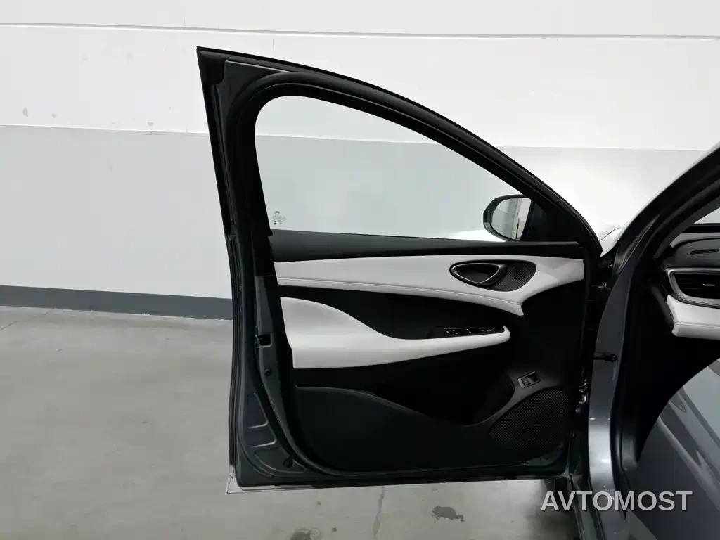 BYD Hai Bao 05 DM-i 2025 DM-i Smart Drive Edition 55KM Luxury — фото 7