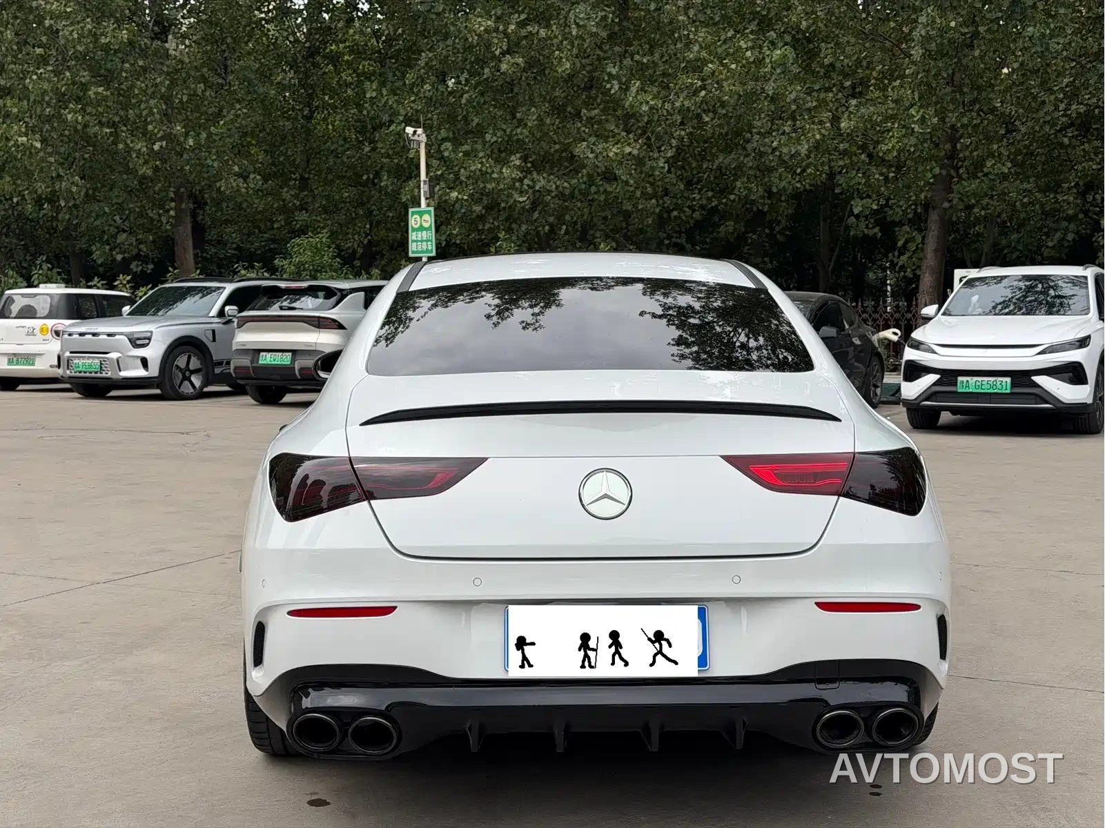 Mercedes-Benz CLA AMG 2023 AMG CLA 35 4MATIC — фото 8