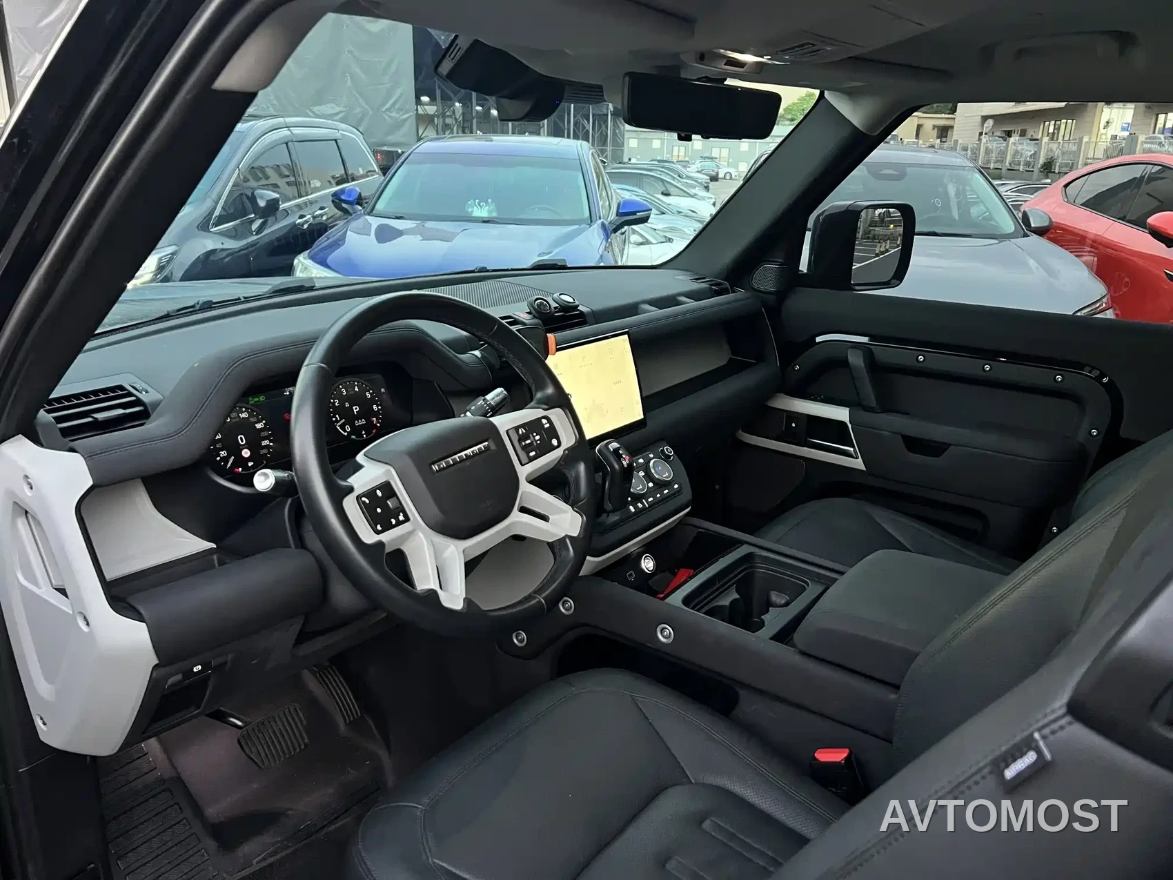 Land Rover Defender 2022 Model 90 3.0T P400 XS — фото 8