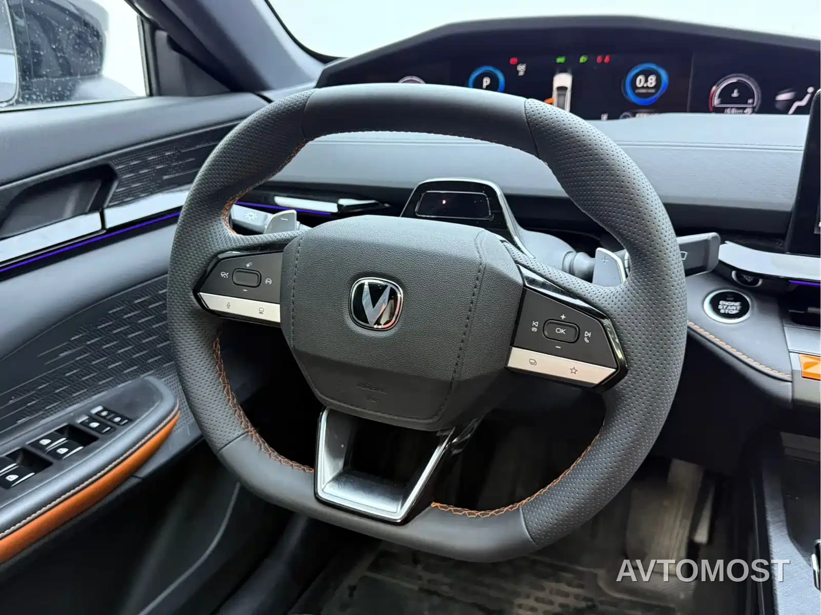 Changan UNI-V iDD 2023 Smart Electric iDD 1.5T 113km Smart Cool Type — фото 8