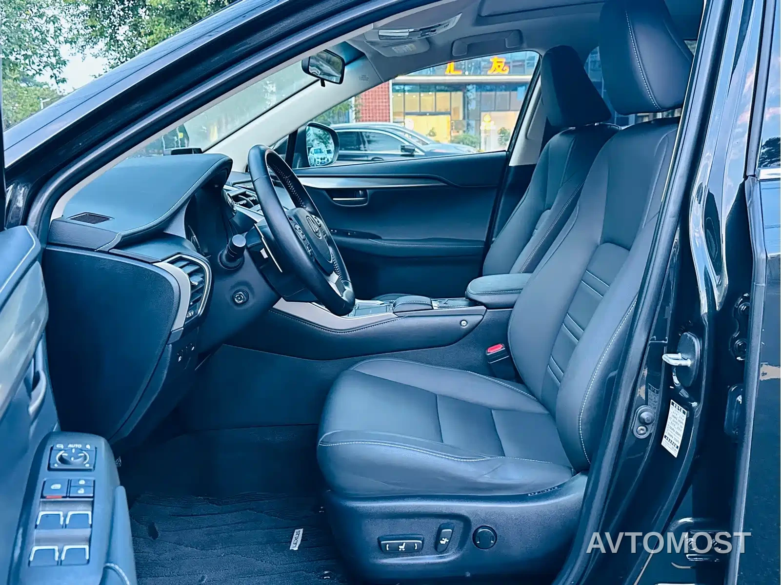 Lexus NX 2020 300h FWD F Sport China VI — фото 3
