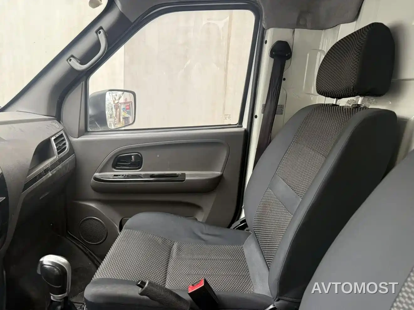 Dongfeng Yufeng EM26 2023 Model Premium Edition 41.86kWh CATL — фото 1