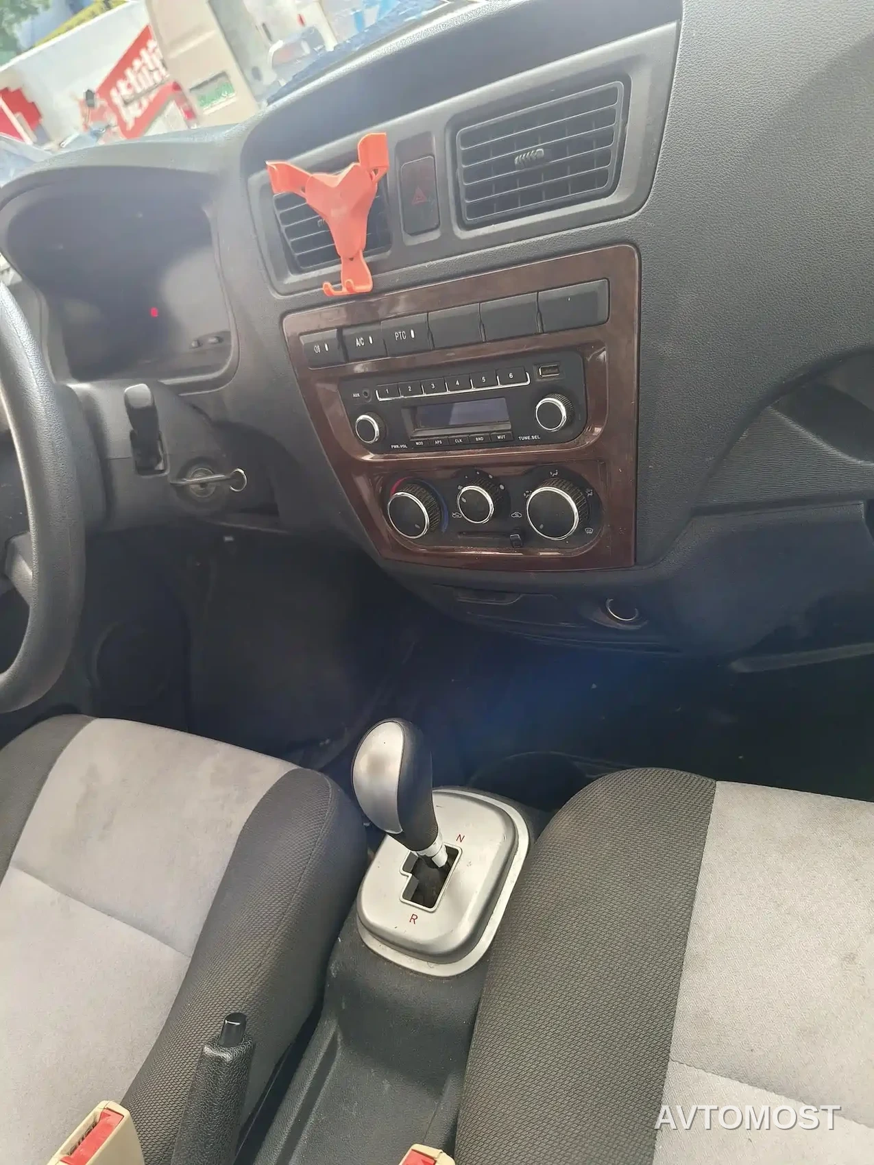 Changan Ruixing EM60 2021 Pure Electric Van Truck 70kW — фото 9