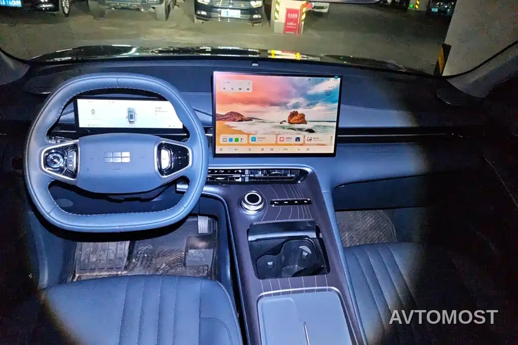 Geely Galaxy M7 — фото 12