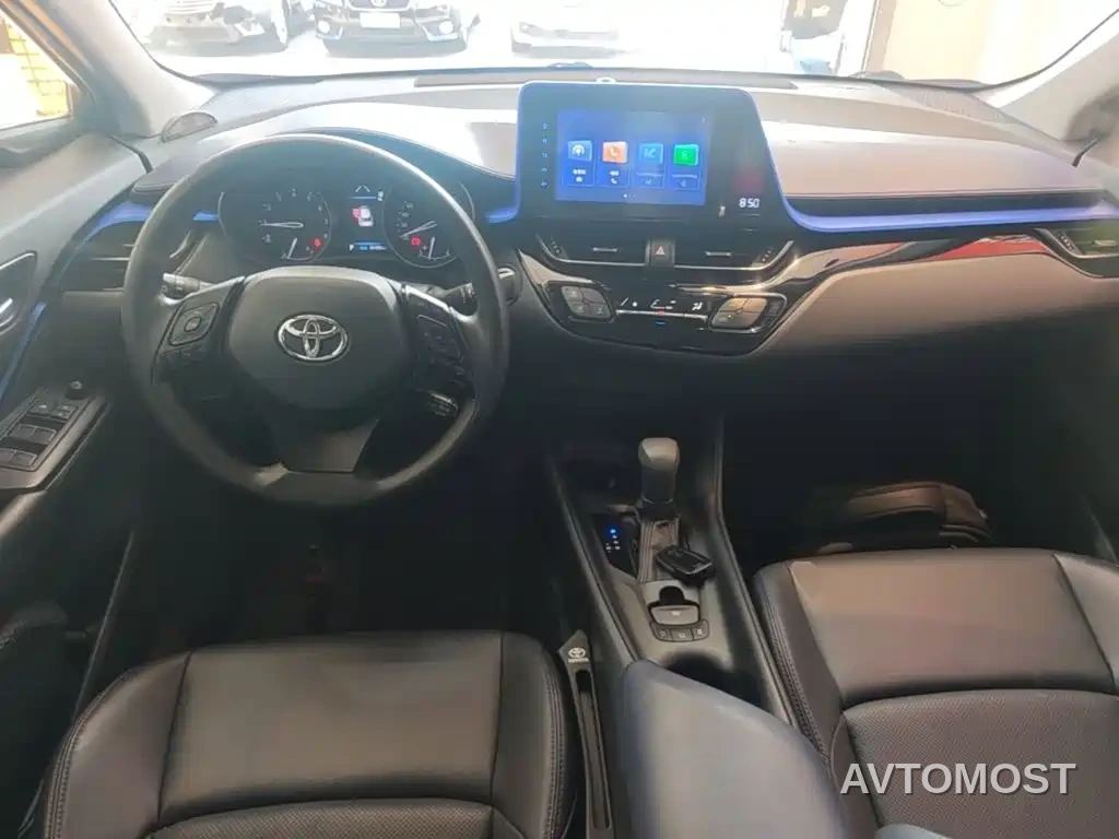 Toyota C-HR 2022 2.0L Leading Edition — фото 9
