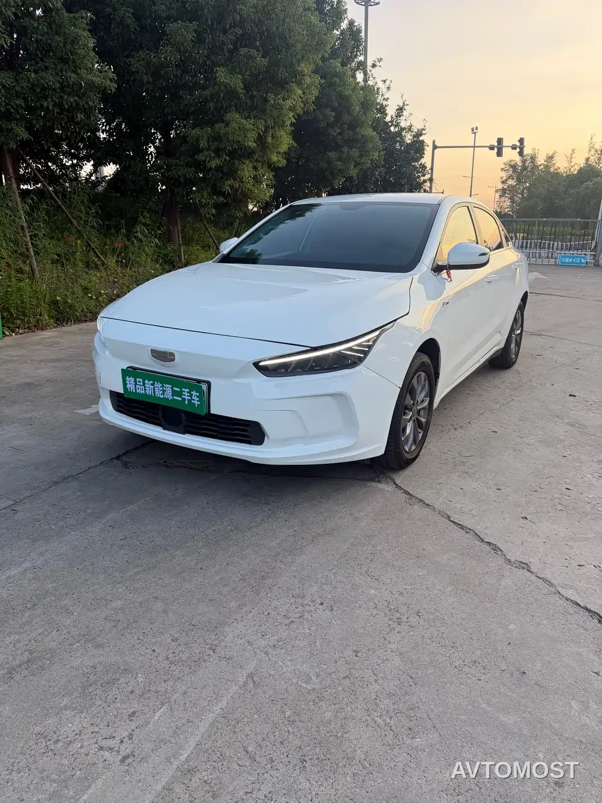 Geely Geometry A 2022 Model Pro 430KM Green Apple Plus — фото 1