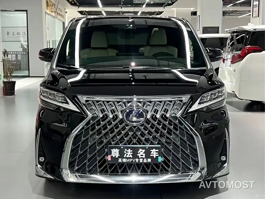 Lexus LM 2020 300h 4-Seat Imperial Edition