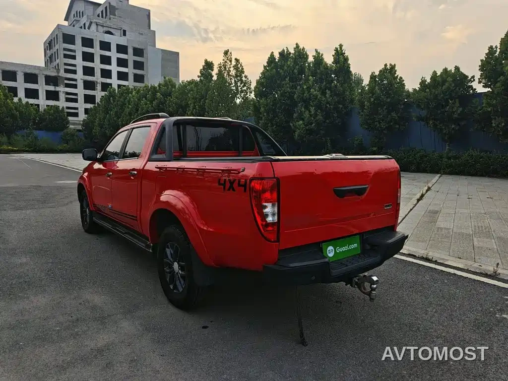 Jiangling Yuhu 7 2022 2.0T Automatic Diesel 4WD Comfort Long Wheelbase — фото 3