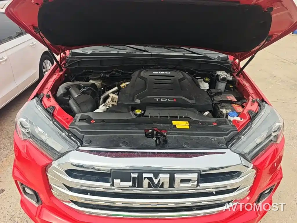 Jiangling Yuhu 7 2022 2.0T Automatic Diesel 4WD Comfort Long Wheelbase — фото 15