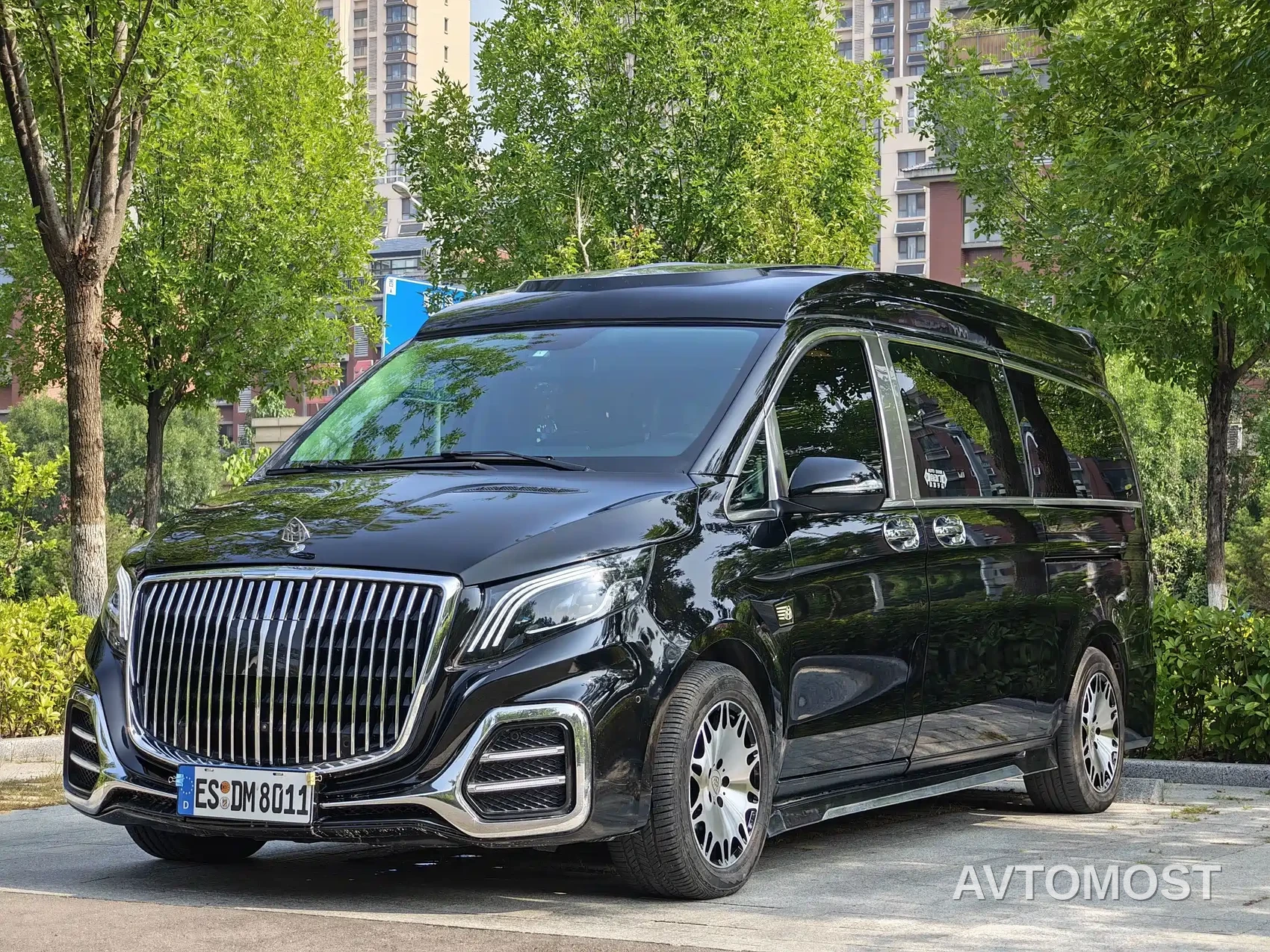 Mercedes-Benz Vito 2023 2.0T Business 7-Seater — фото 3