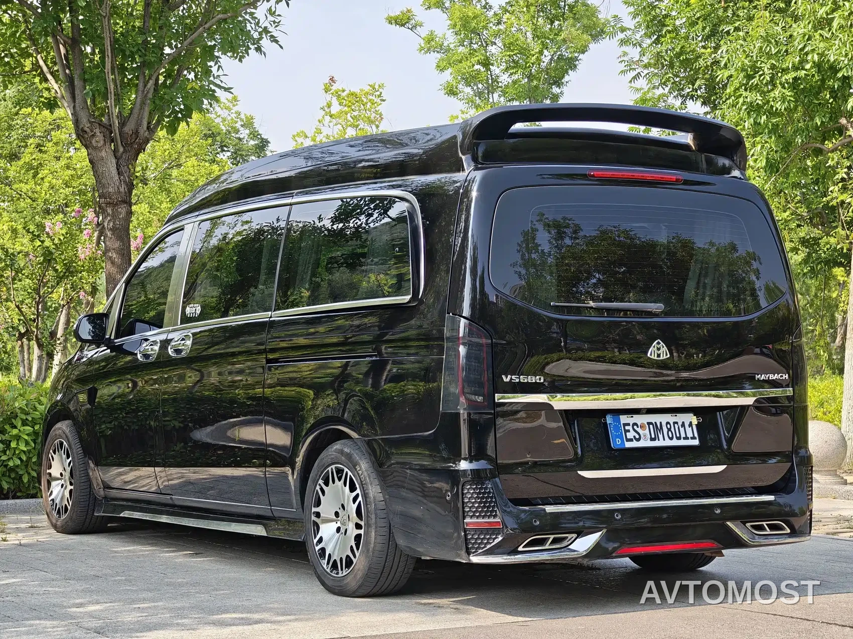 Mercedes-Benz Vito 2023 2.0T Business 7-Seater — фото 7