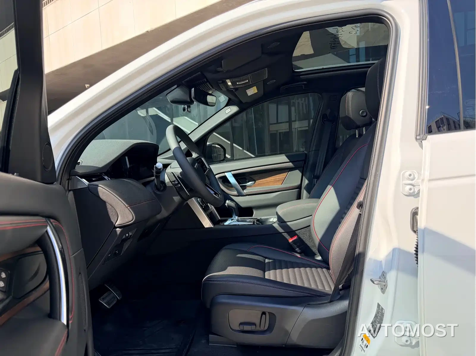 Land Rover Discovery Sport 2023 249PS R-Dynamic S Performance Version — фото 5